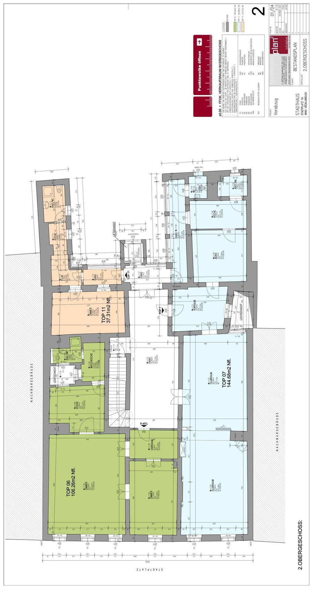 Gesamtgrundriss des Gebäudes mit mehreren Wohneinheiten und deren Aufteilung auf einer Etage.
