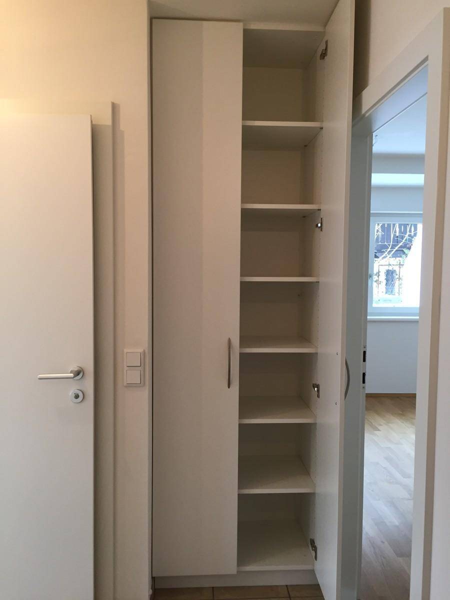 T3 Schrank Vorraum