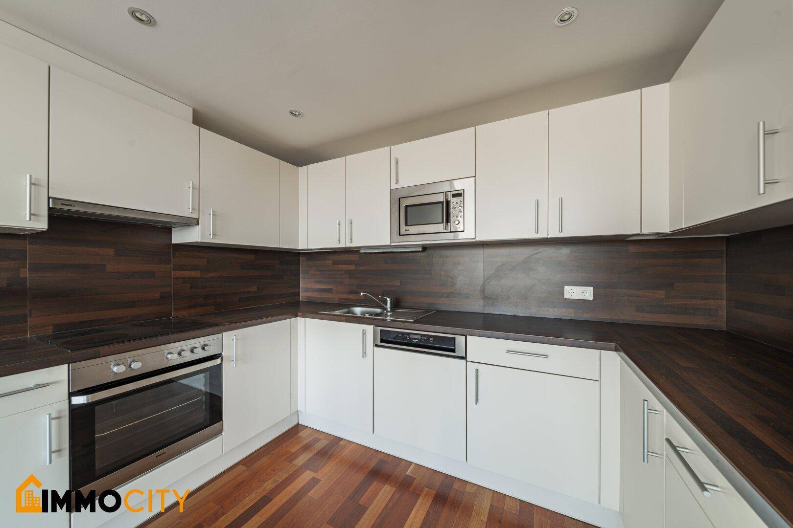 Hoch-Exklusiv und Moderne 4-Zimmer Wohnung (klimatisiert) im 7.Liftstock, nähe Karlskirche, Schwarzenbergplatz + 10 m² Balkon - Mehr