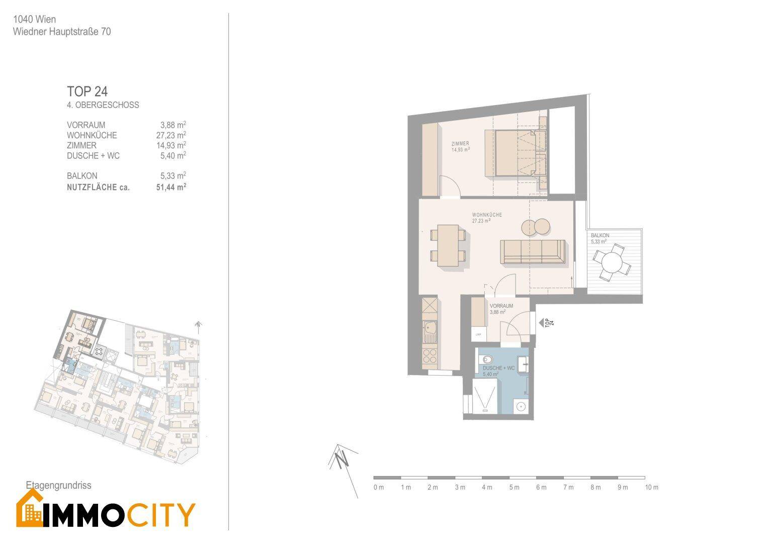 Grundriss der Einheit TOP 24 im 4. Obergeschoss mit Balkon, offenem Wohnbereich und einem Schlafzimmer.