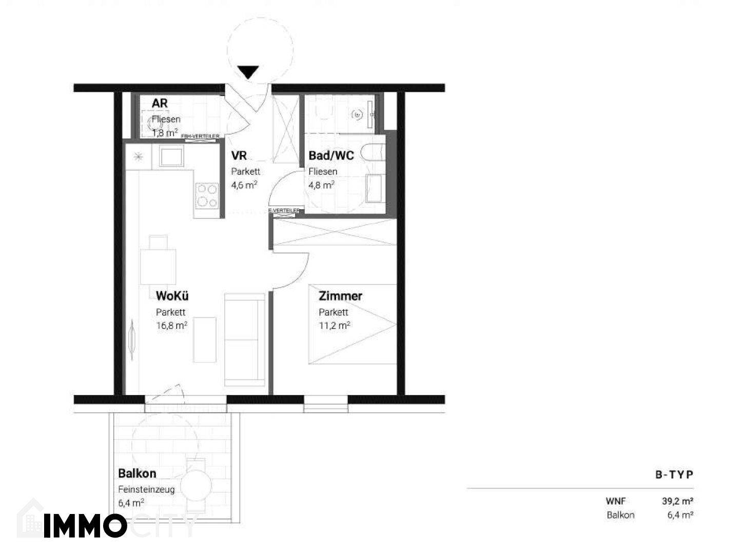 Grundriss einer 1-Zimmer-Wohnung (Typ B) mit Balkon, Wohnküche, Bad und Abstellraum.