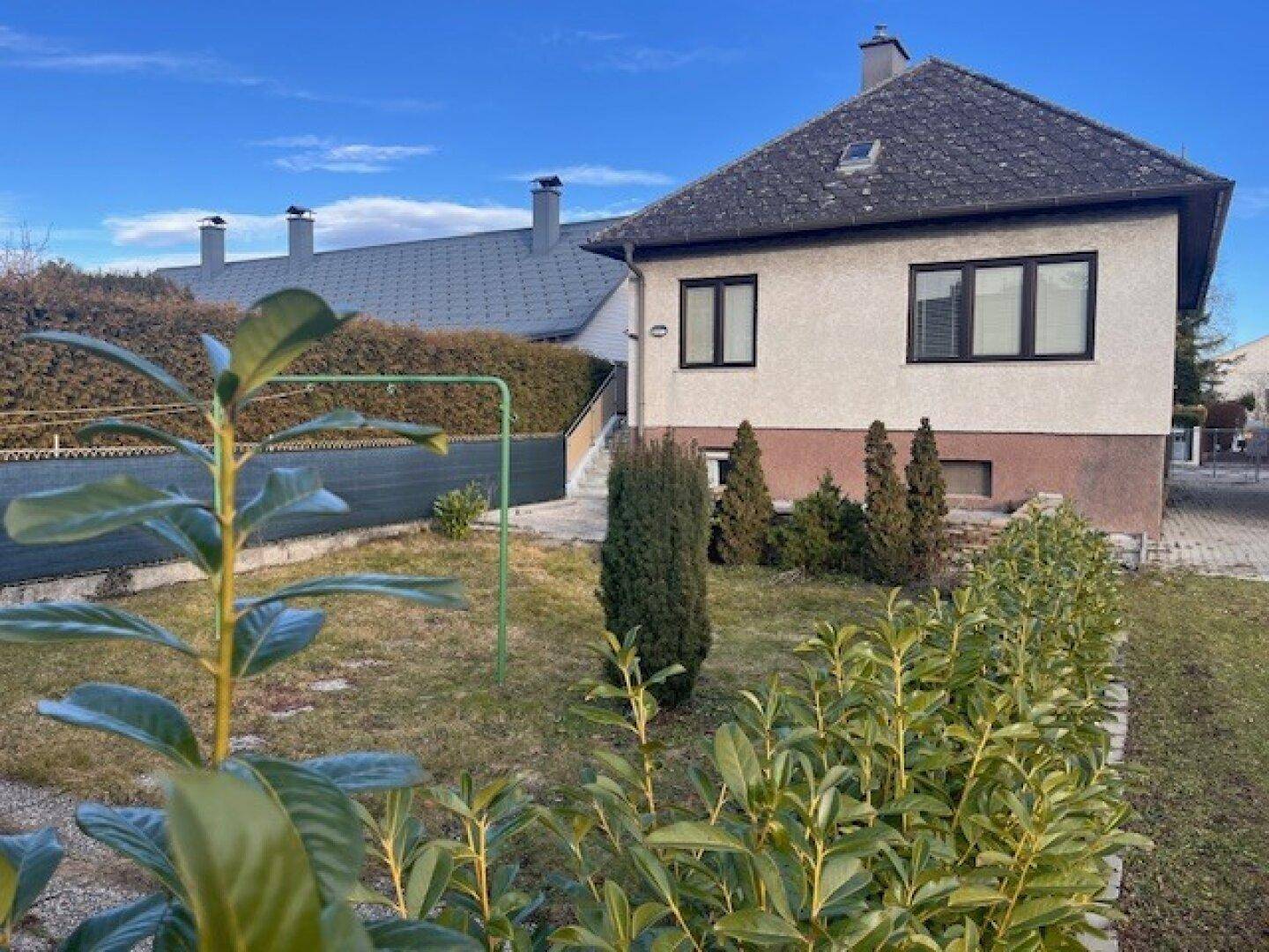 Entzückendes Einfamilienhaus in St. Pölten, 3 Zimmer, Garten, Terrasse, Garage, REDUZIERTER PREIS € 295.000.- - Ansicht 2