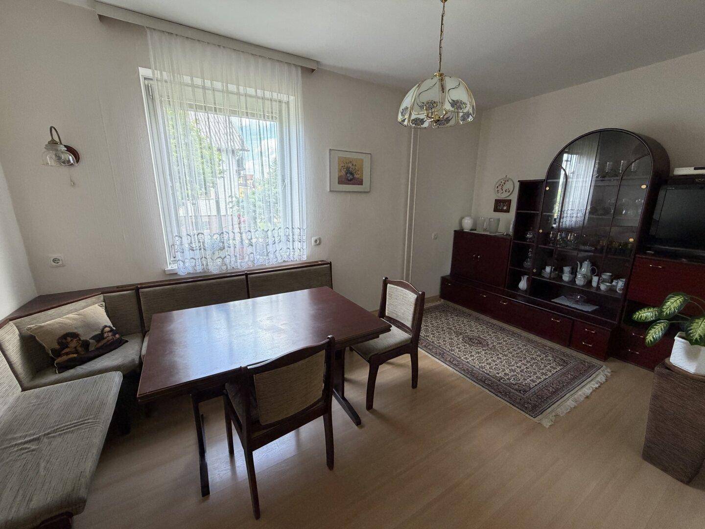 Gepflegtes Einfamilienhaus - 6 Zimmer, Garten, 2 Garagen - in Bischofstetten! - Ansicht 5