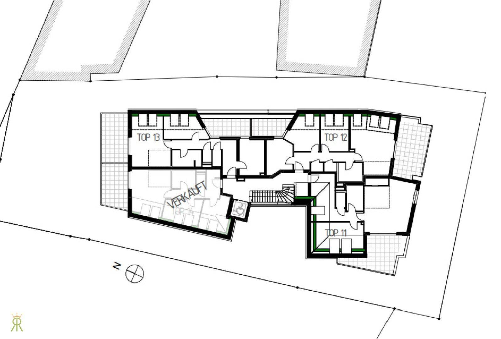 Grundrissplan mit drei Wohneinheiten, inklusive Balkonen und Terrassen.