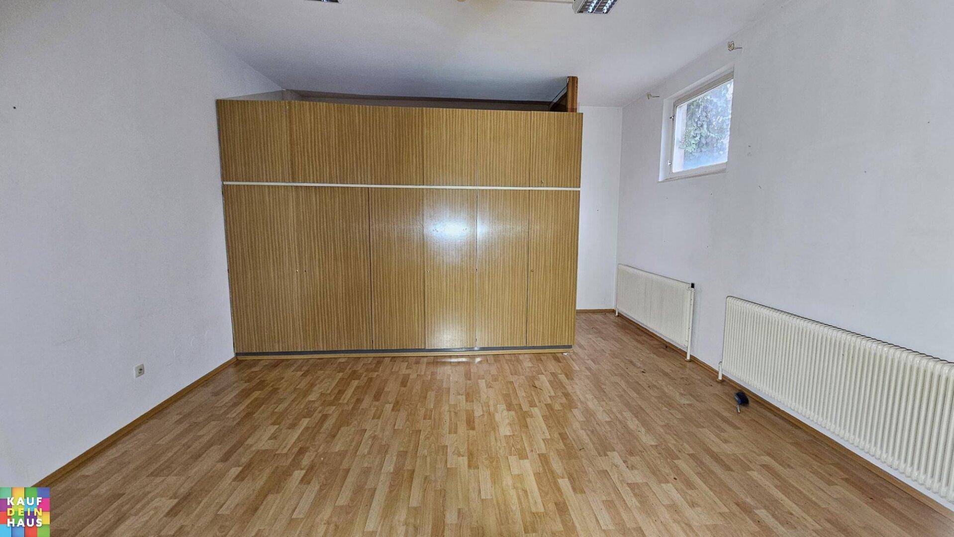 GUTE LAGE SUCHT GUTE IDEE - GESCHÄFTSLOKAL NÄHE STEINER TOR! - Mehr