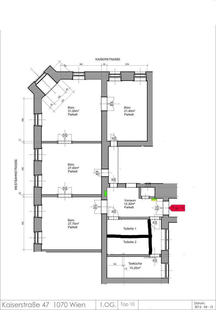 Grundriss des ersten Obergeschosses mit mehreren Büroräumen, Teeküche und zwei Toiletten.