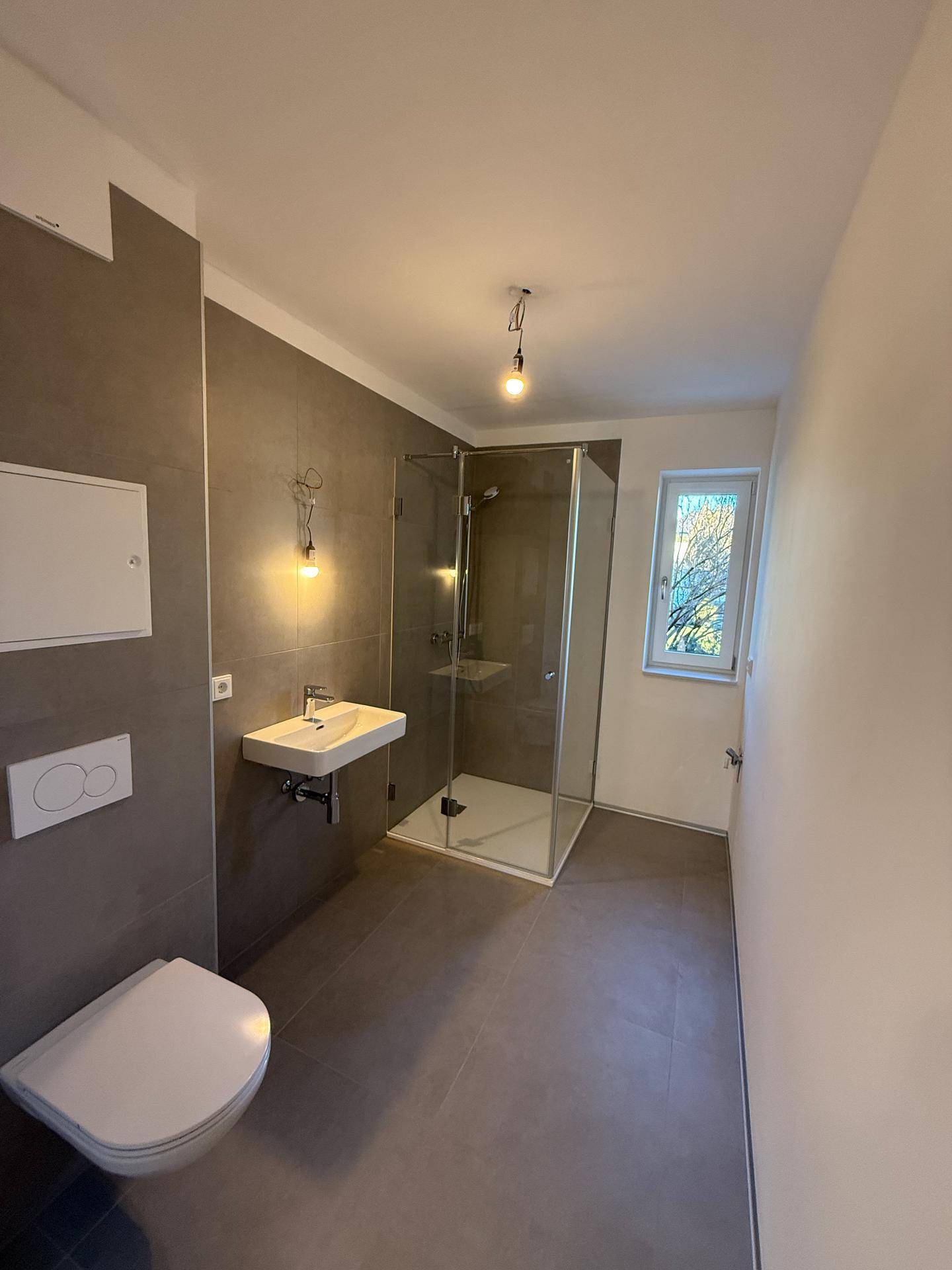 Traumvilla am Ruckerlberg | Erstbezug | Dachterrasse | 12 Zimmer | Lift | Garage - Mehr