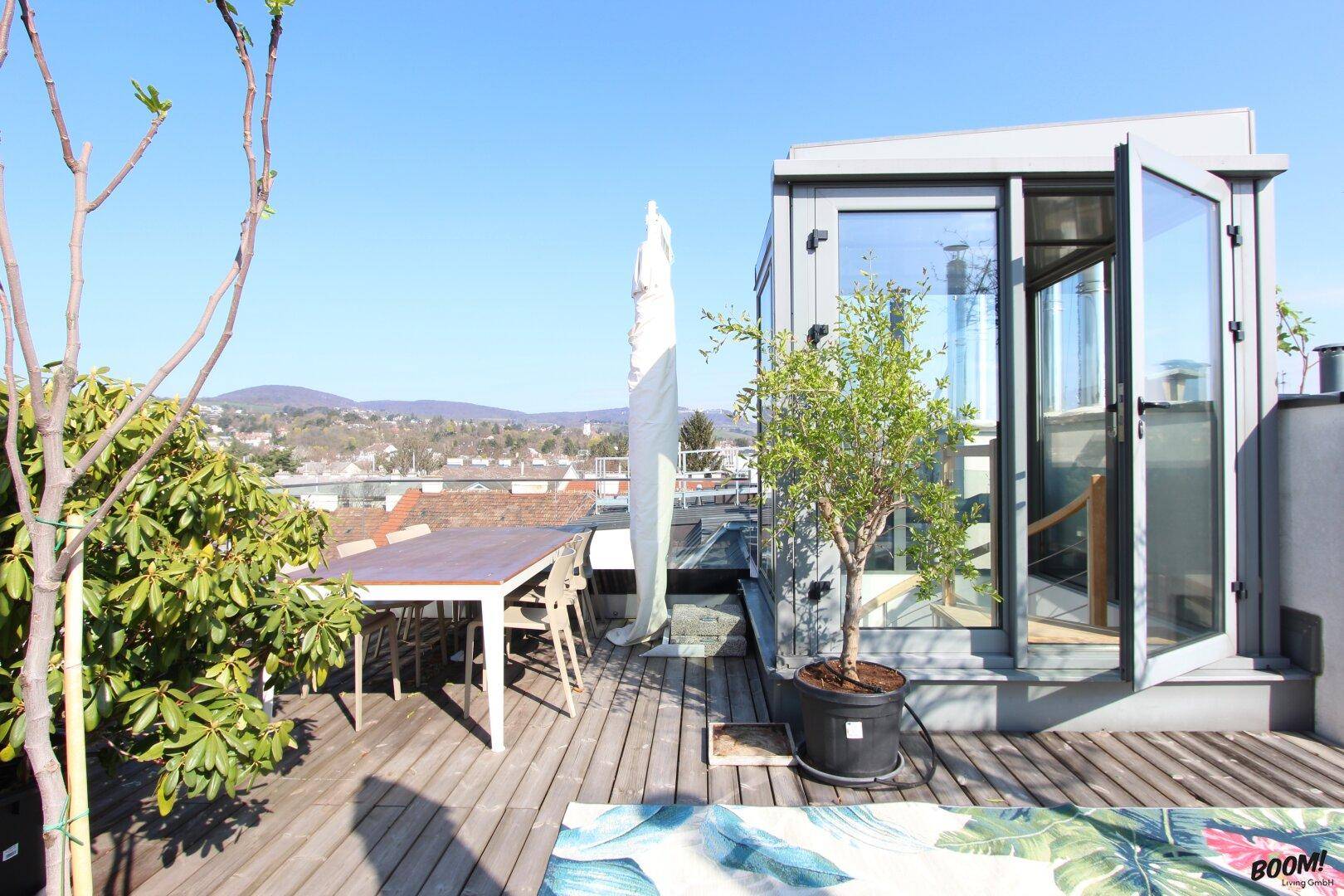 Dachterrasse mit dem Aufgang von der Wohnung