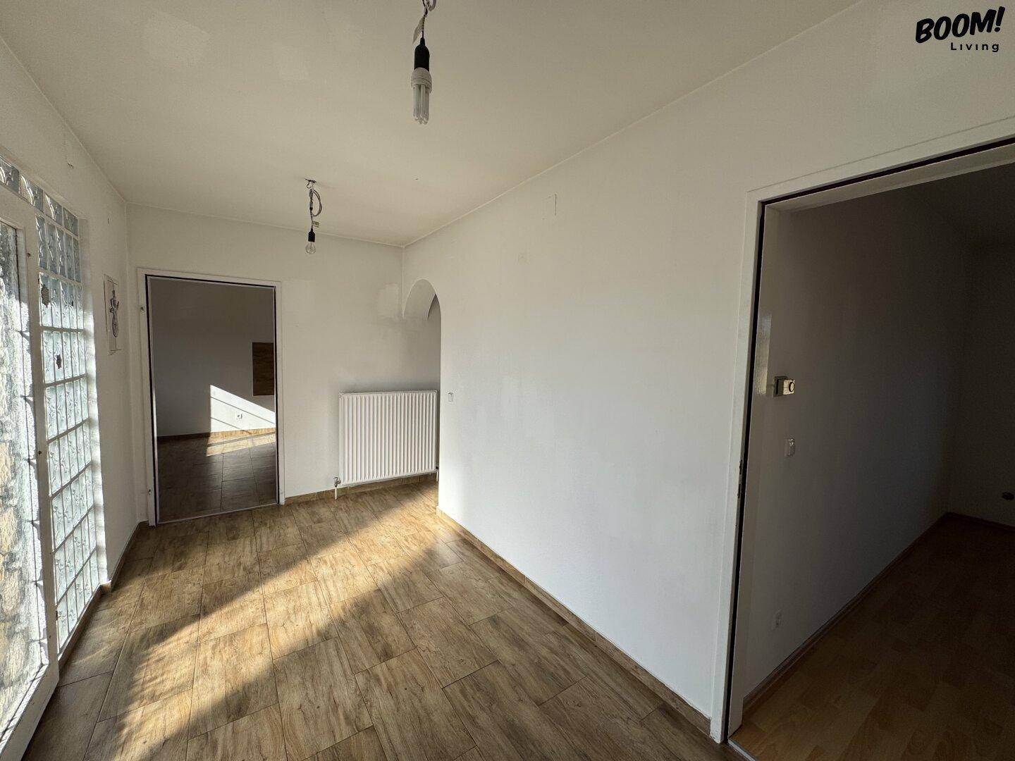 Charmantes Einfamilienhaus mit großem Garten – Ihr Rückzugsort im Grünen! - Ansicht 2