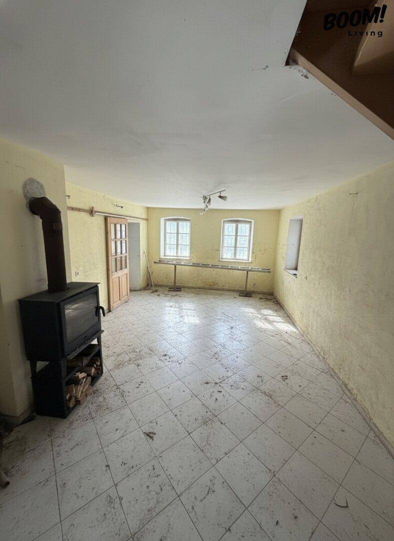 Landleben nahe Wien – großes Grundstück mit Altbestand - Mehr