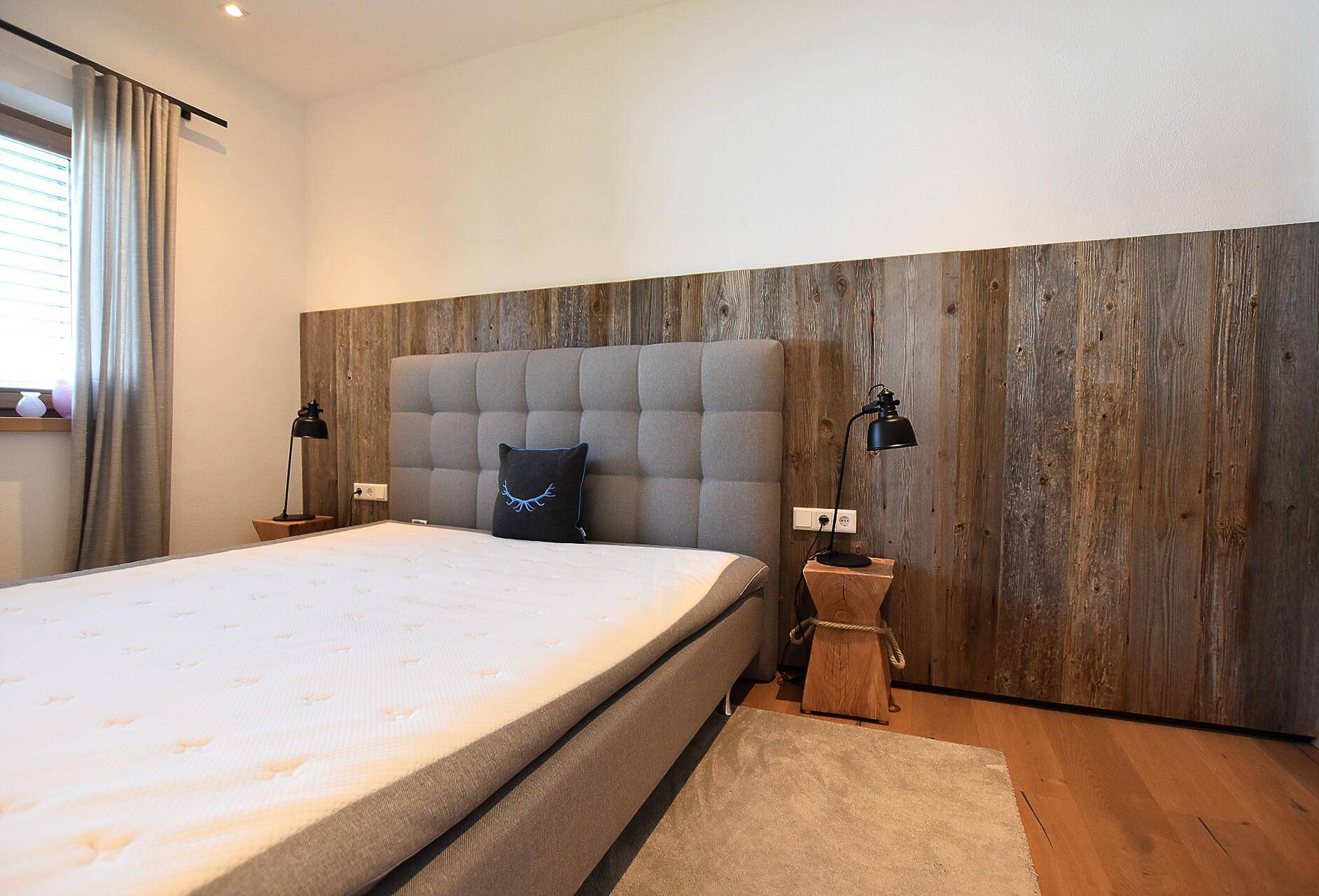 2. Schlafzimmer