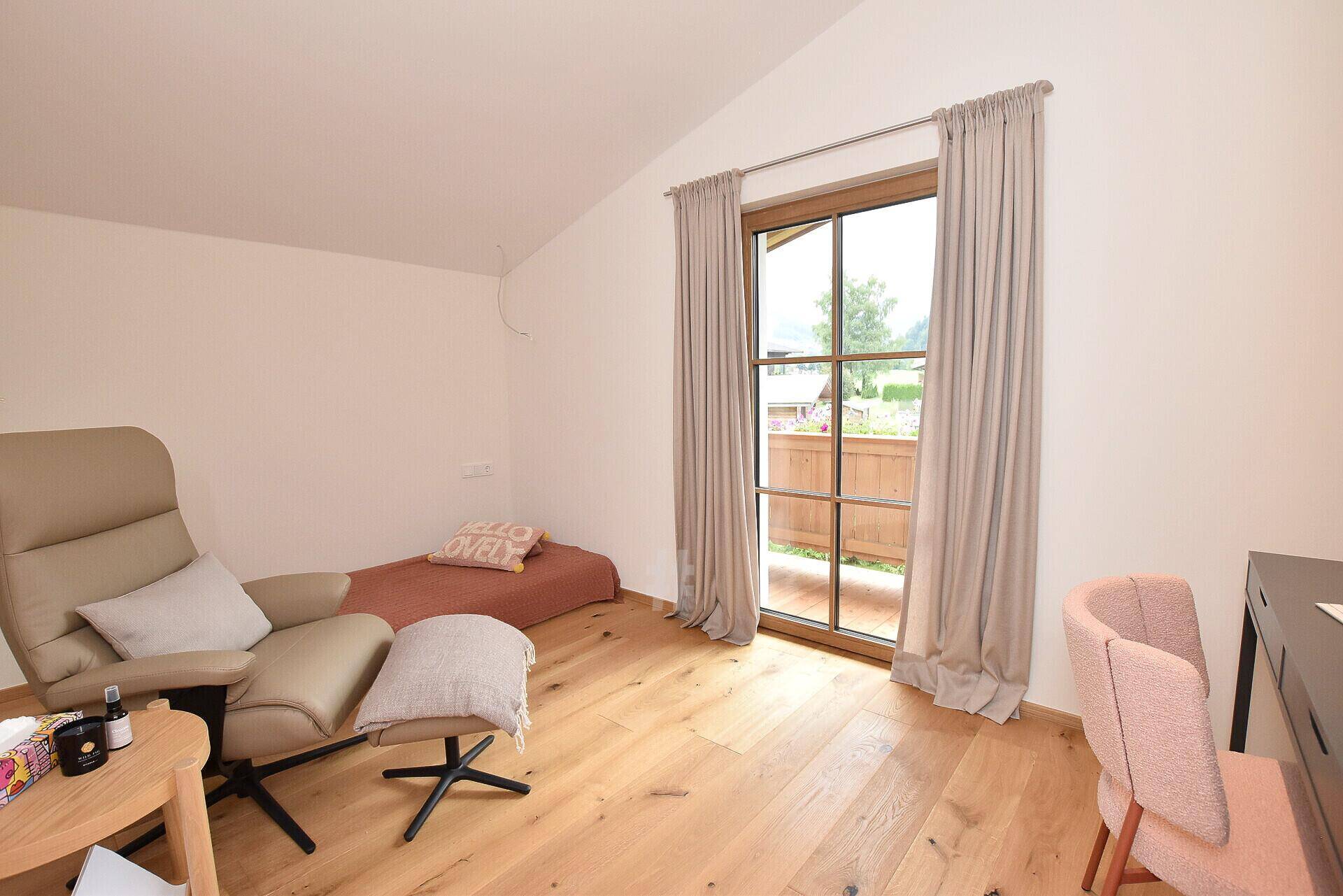 Schlafzimmer 2 Büro
