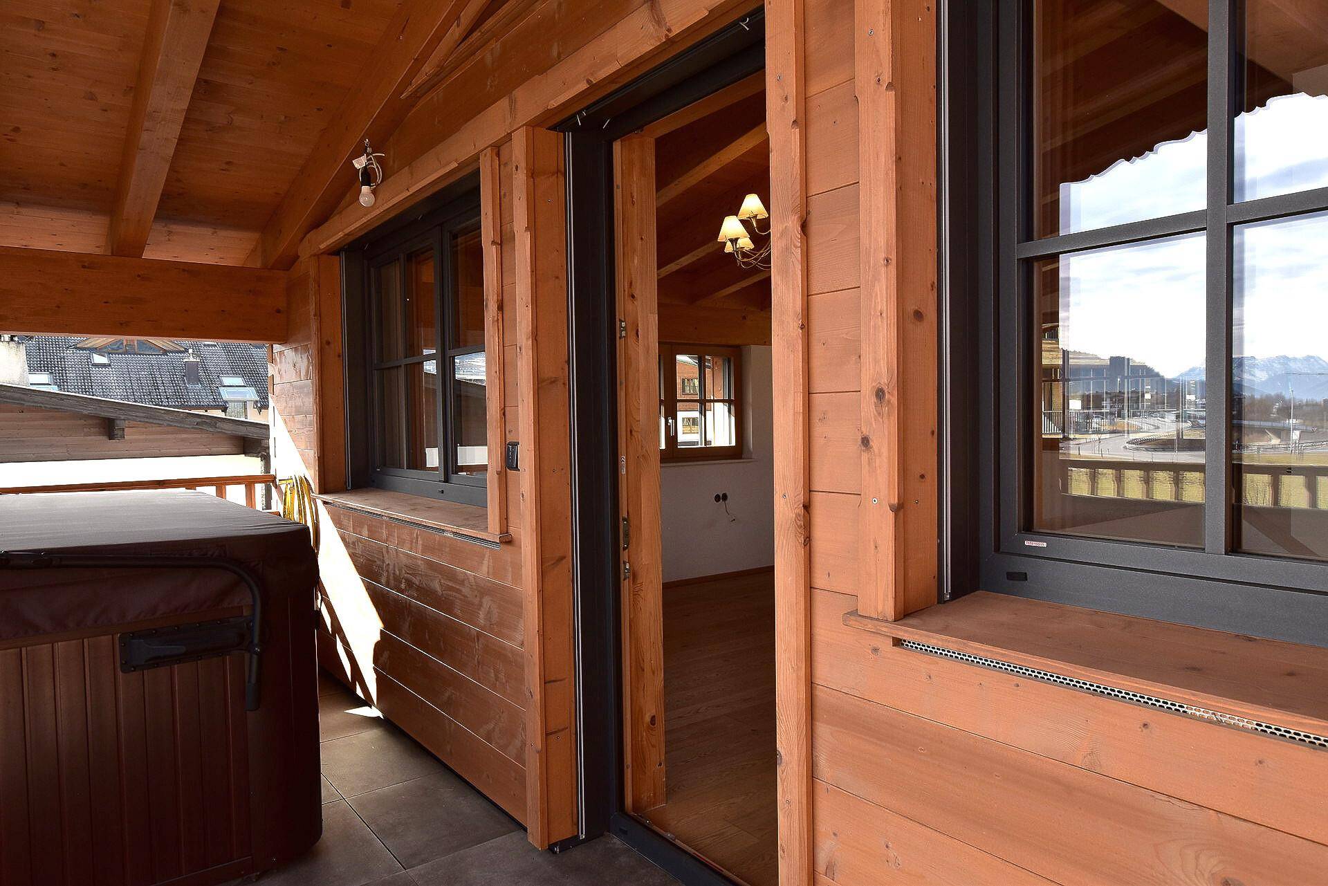 Terrasse DG mit Whirlpool