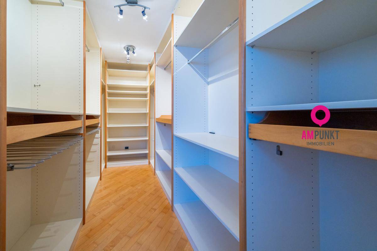 begehbarer Schrank