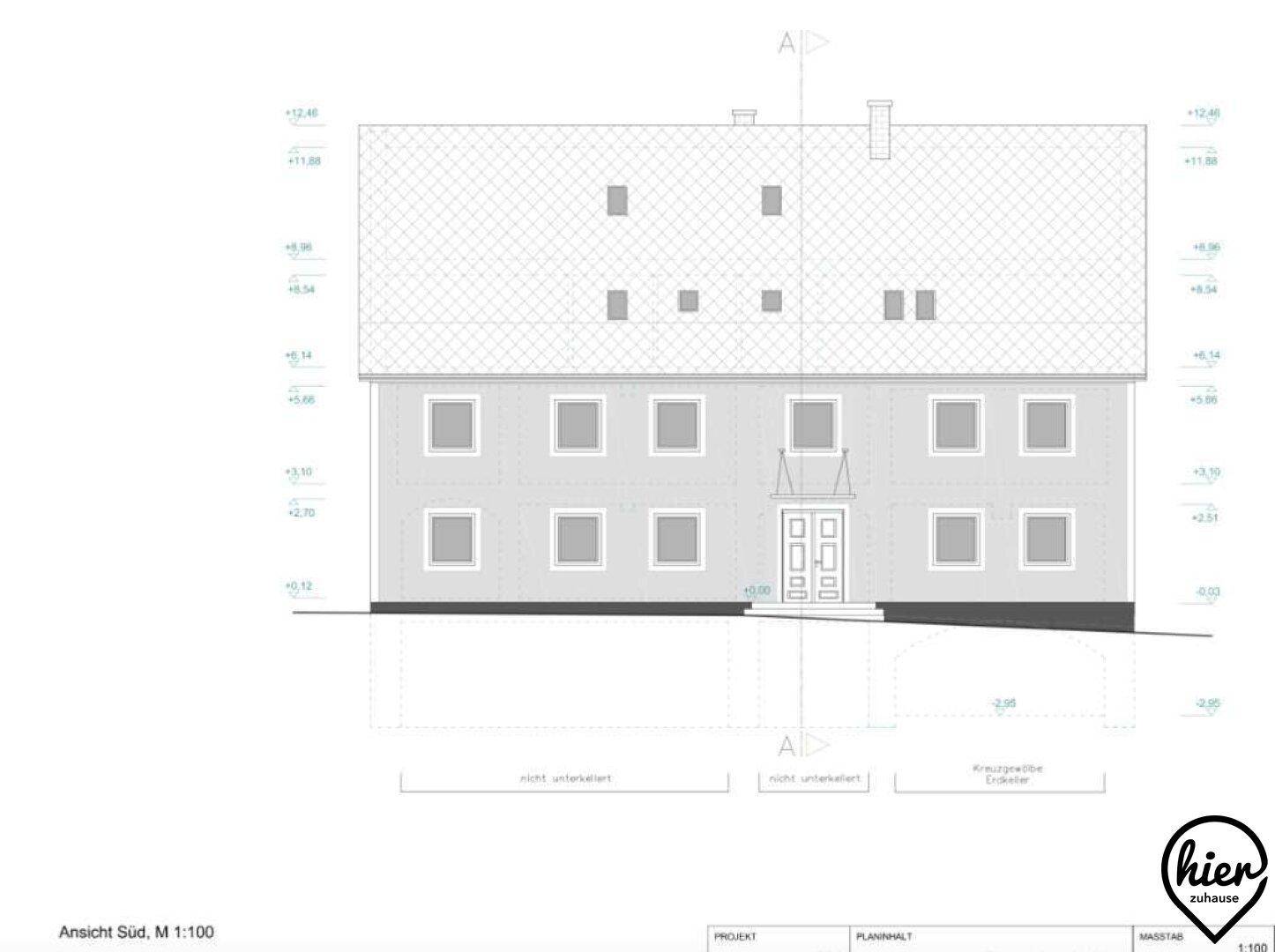 Architektonische Ansicht der Südfassade des Gebäudes mit Fensteranordnung und Eingangsbereich.