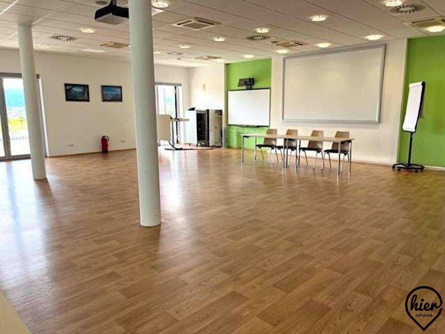 Деловен простор, 180 m²