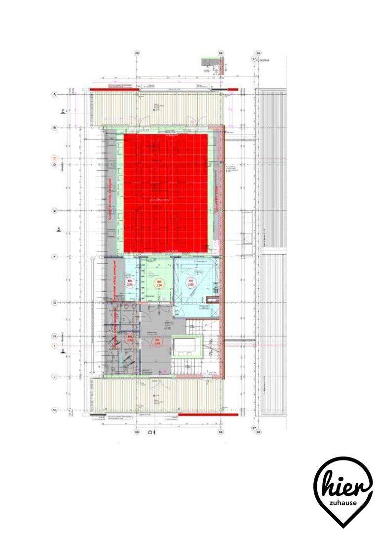 Detaillierter Grundrissplan eines Gebäudegeschosses mit farblich markierten Bereichen.