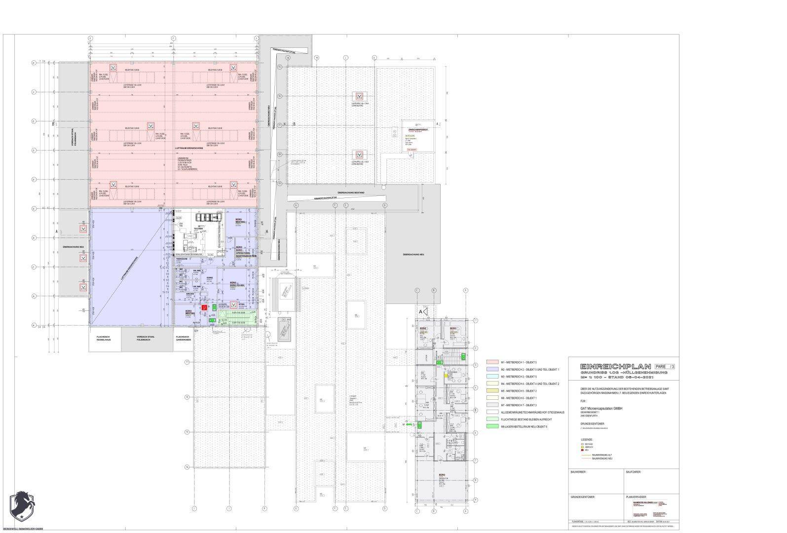 Detaillierter Einreichplan mit farblich markierten Funktionsbereichen und Grundrissen.