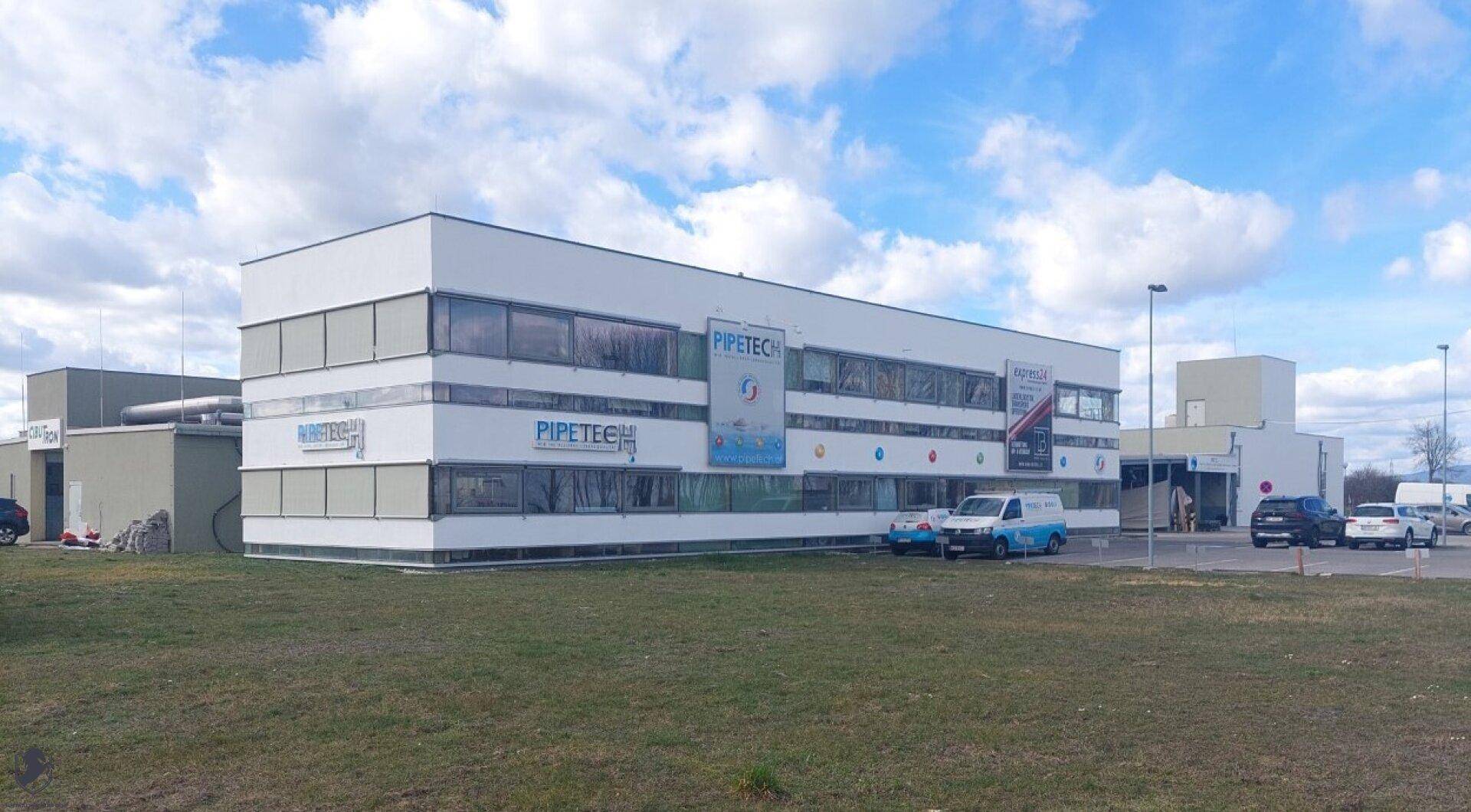 Gewerbe- und Industriebetriebsliegenschaft in 2490 Ebenfurth - Ansicht 2