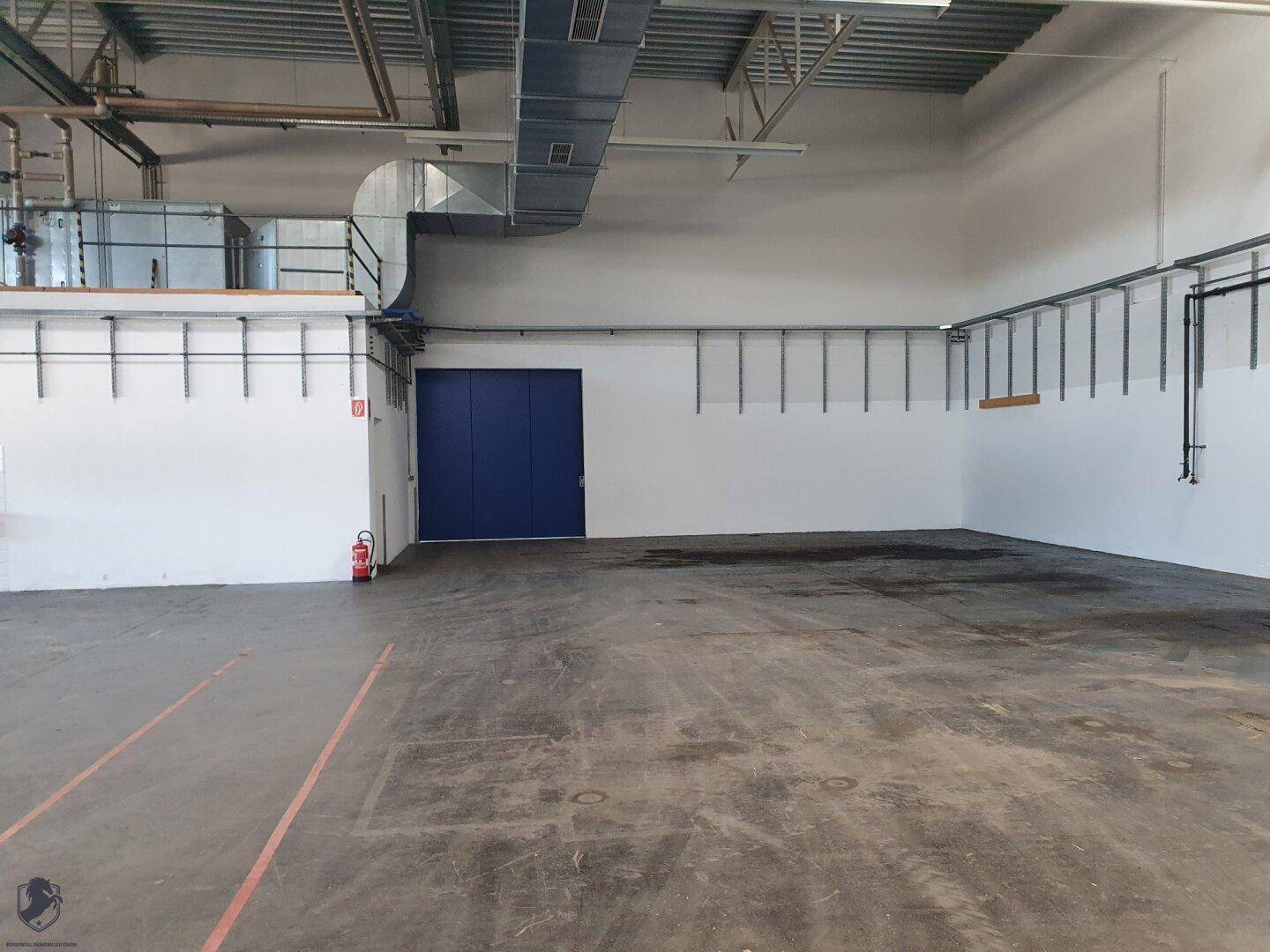 Zur Vermietung gelangt eine Lagerhalle mit einer Gesamtfläche von ca. 700 m² in Siegendorf nahe Eisenstadt - Sopron - Ansicht 6