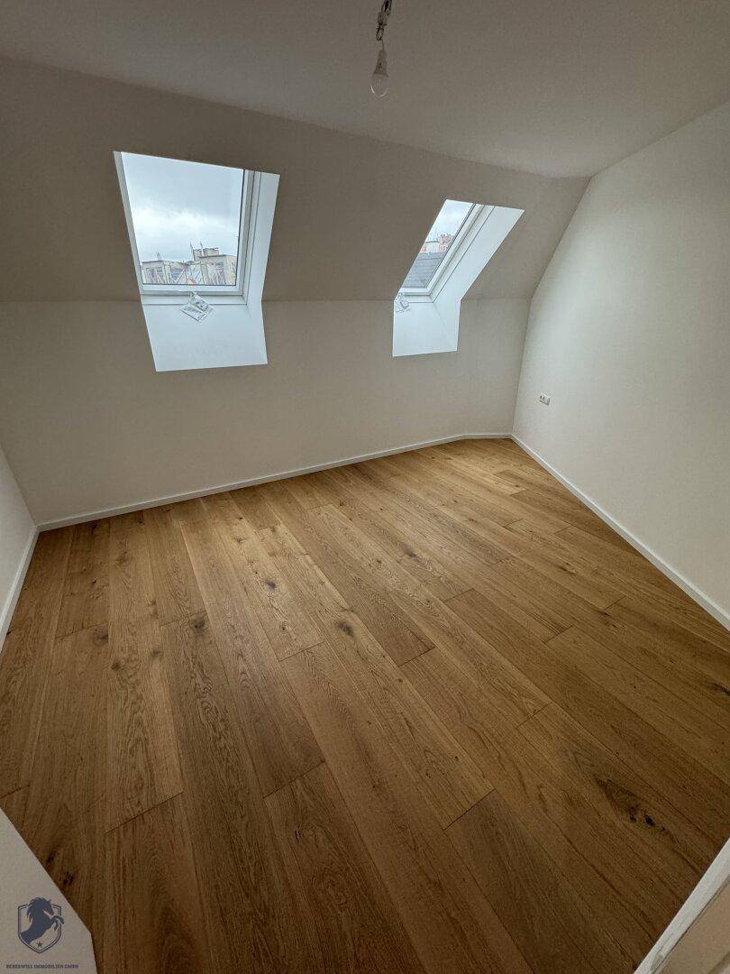 Exklusive Dachgeschosswohnung mit 2 Terrassen in Top-Lage - Widok 6