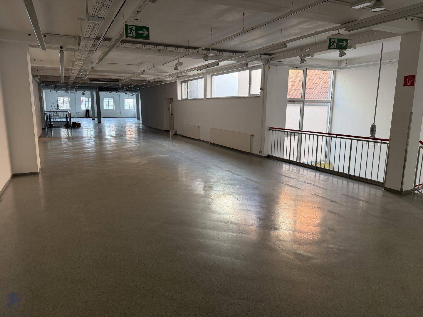Ordination / Praxisfläche – ca. 380 m² – Hauptplatz Tulln – barrierefrei mit Lift - Mehr
