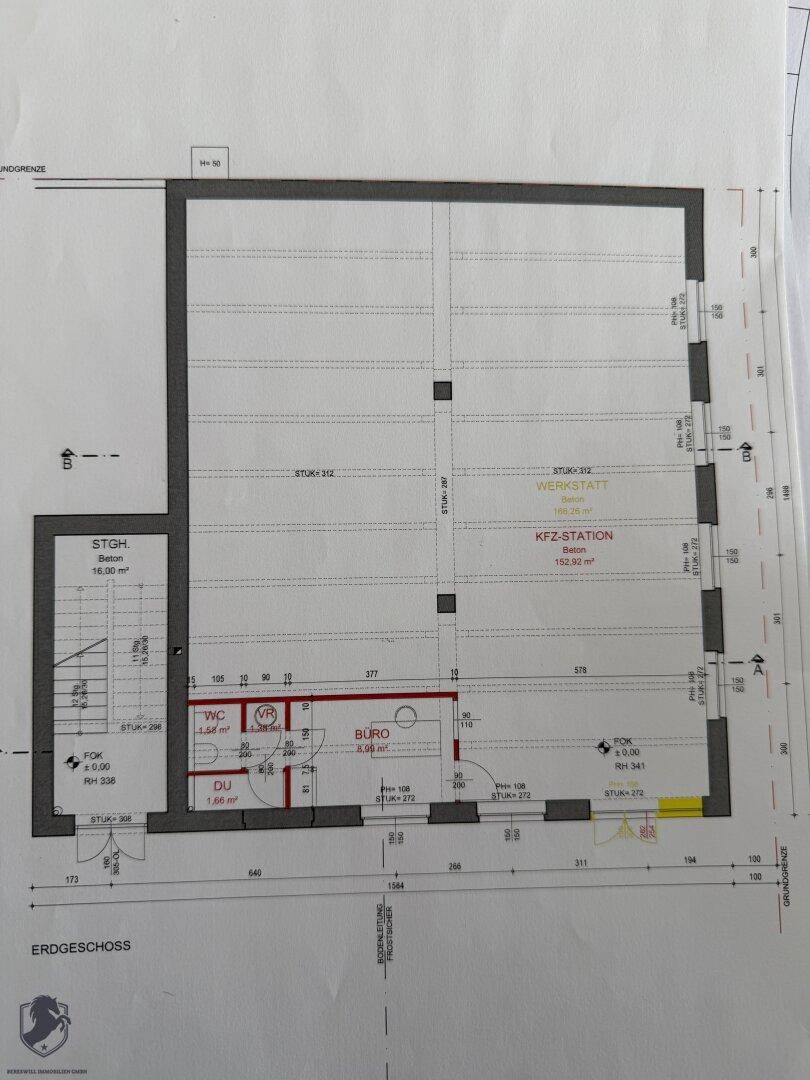 Detaillierter Grundriss des Erdgeschosses mit eingezeichneten Bereichen für Werkstatt, Büro, WC und Dusche.