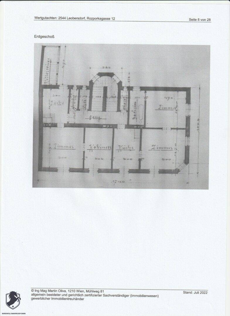 Grundriss des Erdgeschosses mit Aufteilung in Zimmer, Flur und Bad.