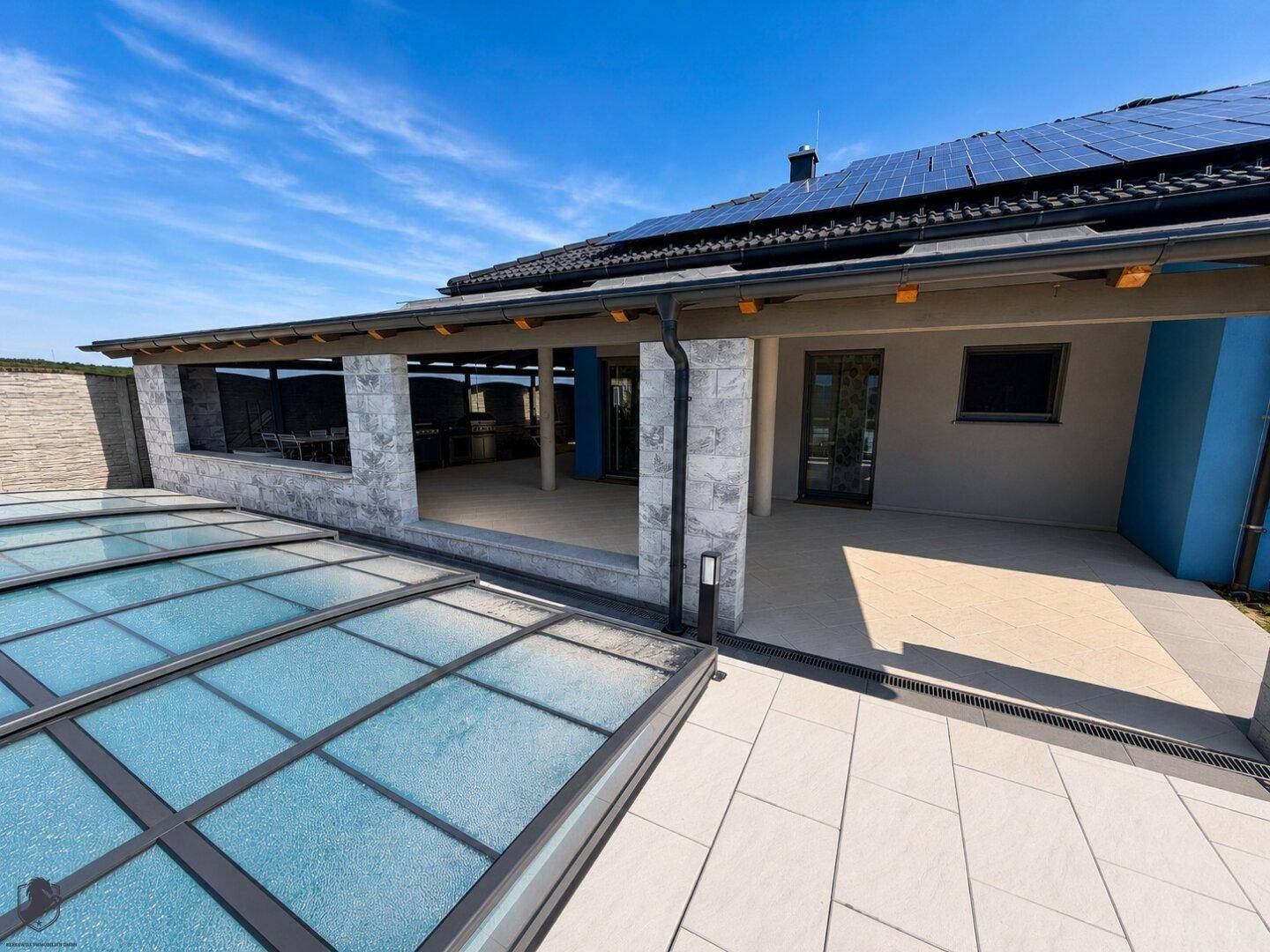 Exklusives Einfamilienhaus mit Pool, Photovoltaik und hochwertiger Ausstattung in Heiligeneich