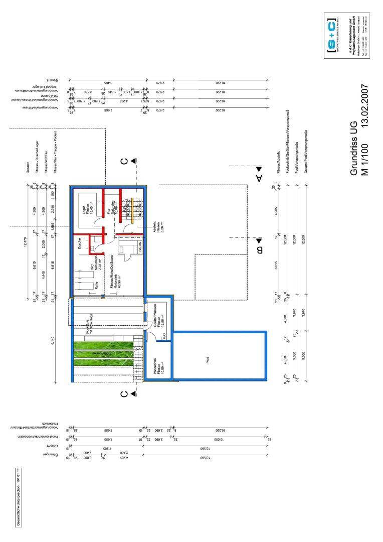 Grundriss des Untergeschosses mit Garage, Abstellräumen und Technikbereich.
