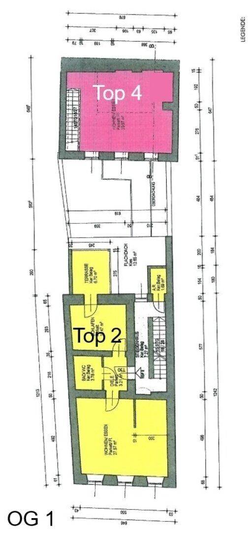 Grundriss des ersten Obergeschosses mit Balkon, Terrasse, WC und Abstellraum für eine Wohneinheit.