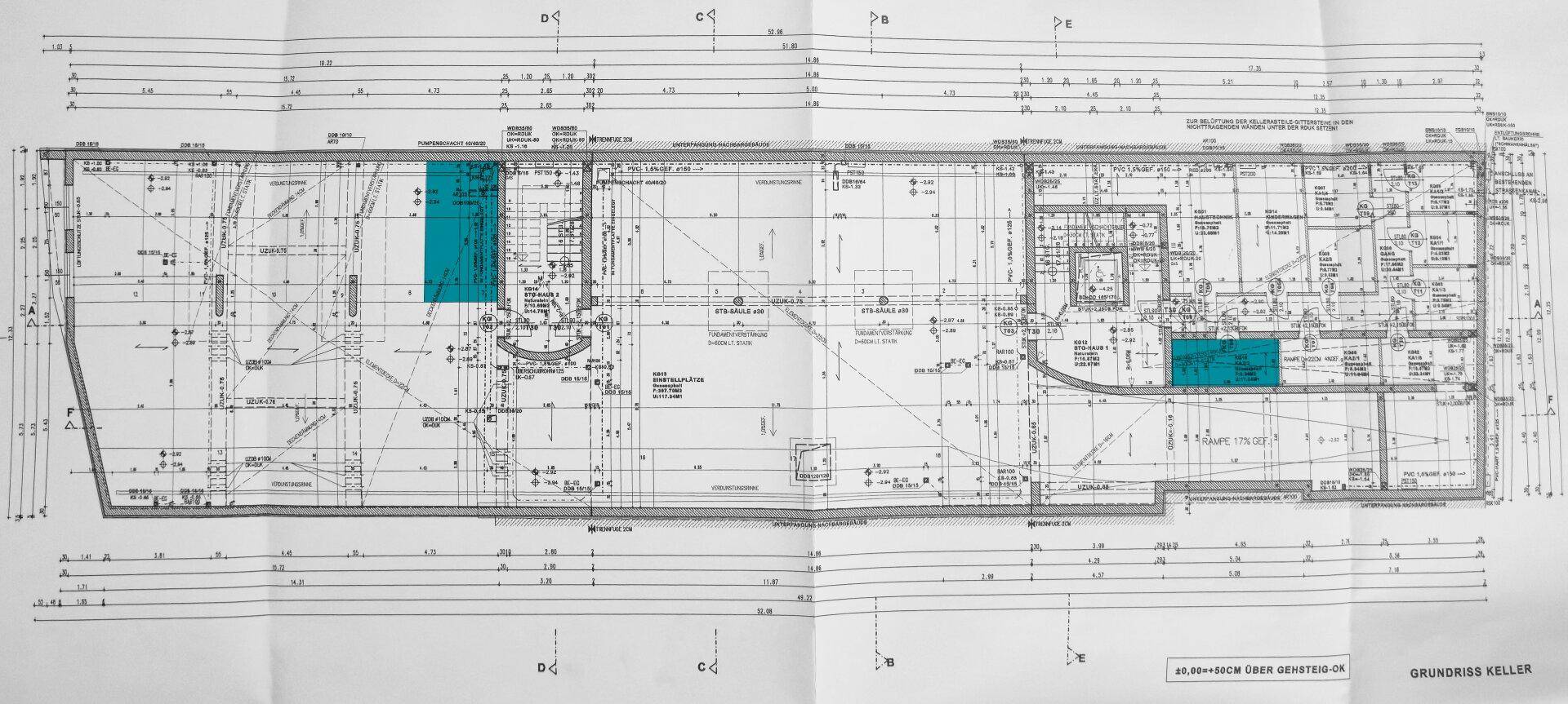 Gesamtgrundriss des Kellers mit verschiedenen Abstellräumen und technischen Bereichen.