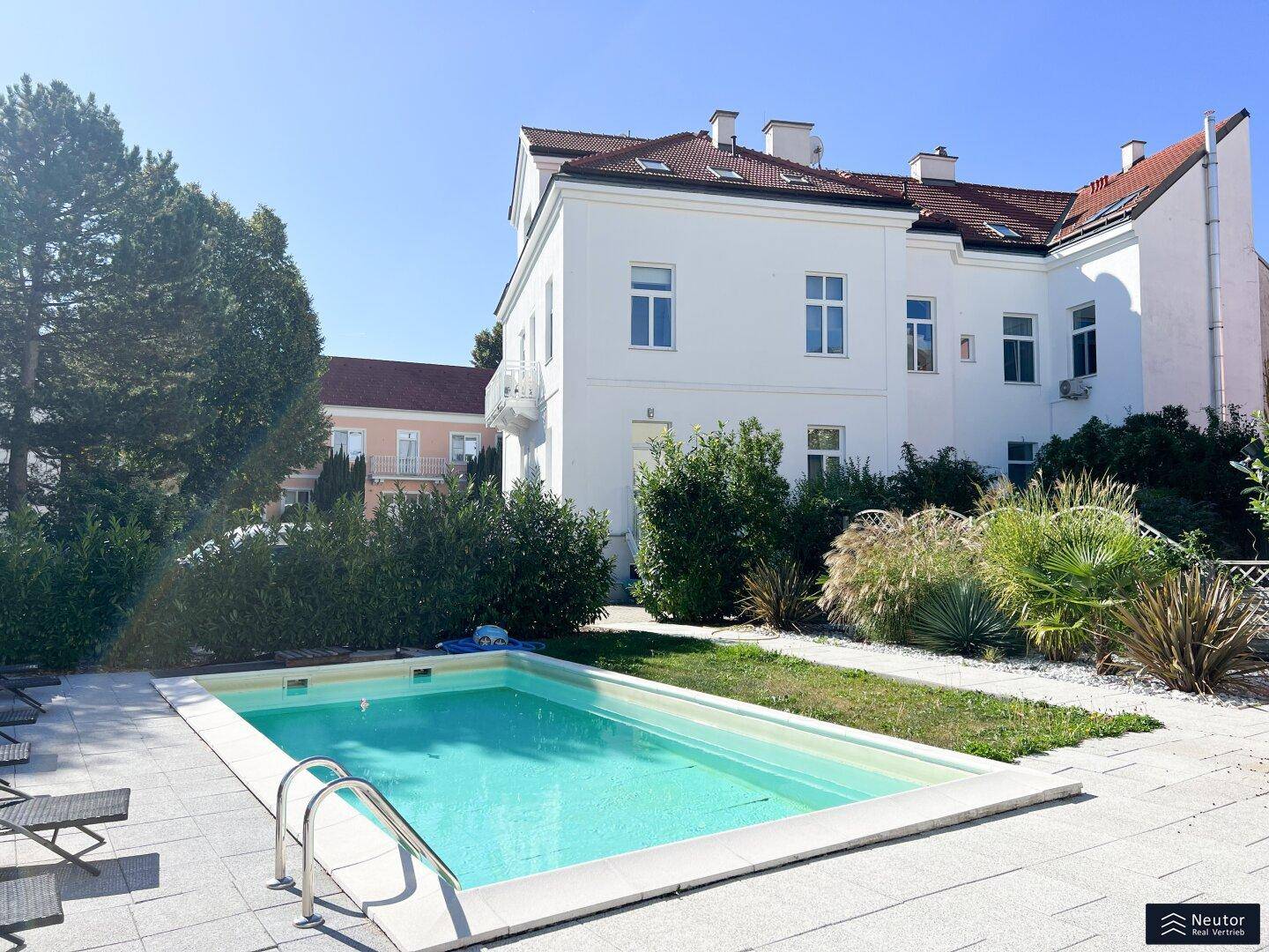 DACHGESCHOSSWOHNUNG MIT BALKON MÖGLICHKEIT IM VILLEN COTTAGE - GEMEINSCHAFTSPOOL - Ansicht 2