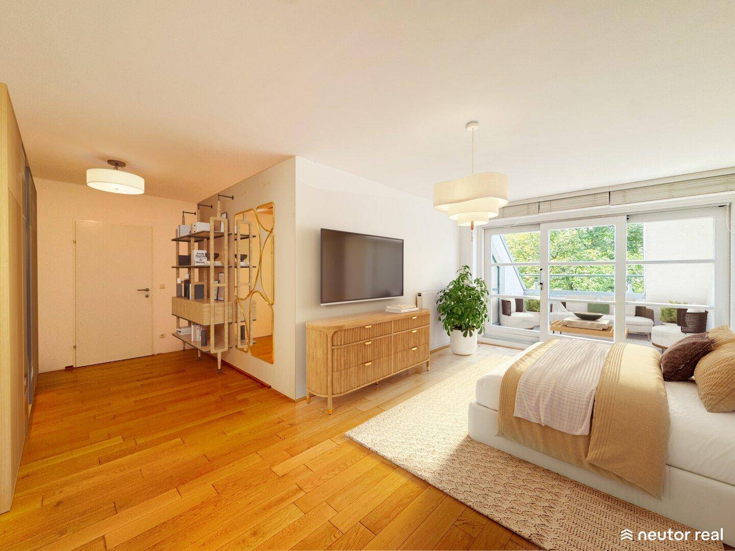 Helles Schlafzimmer mit Holzboden und Zugang zu einem Balkon.