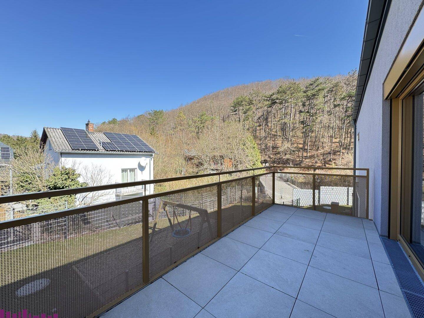 Terrassen- und Gartenwohnungen in Grünruhelage BEZUGSFERTIG und PROVISIONSFREI - Ansicht 2