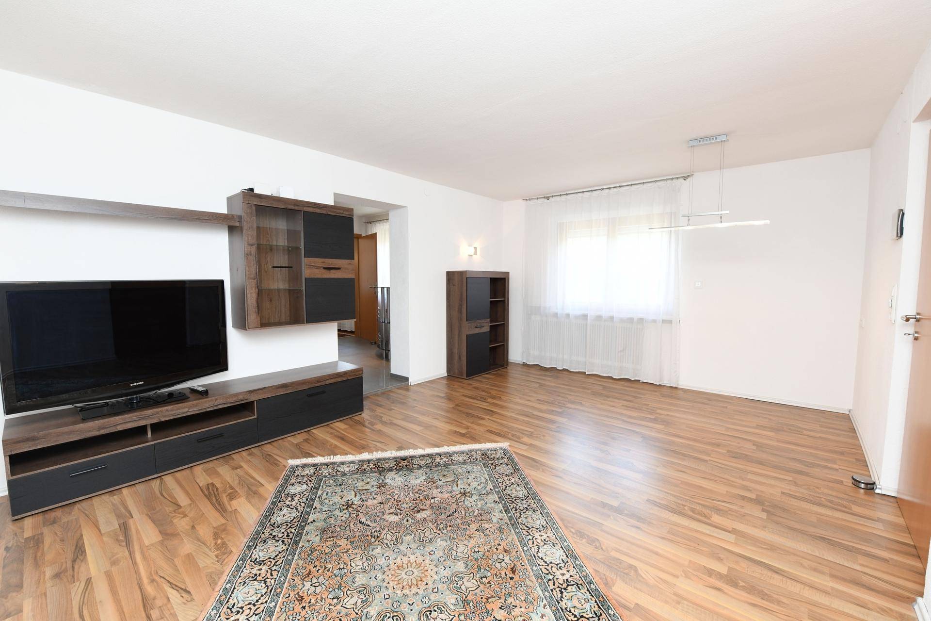 Wohnen wie im Reihenhaus - große Wohnung mit tollem Garten und viel Platz - Ansicht 4