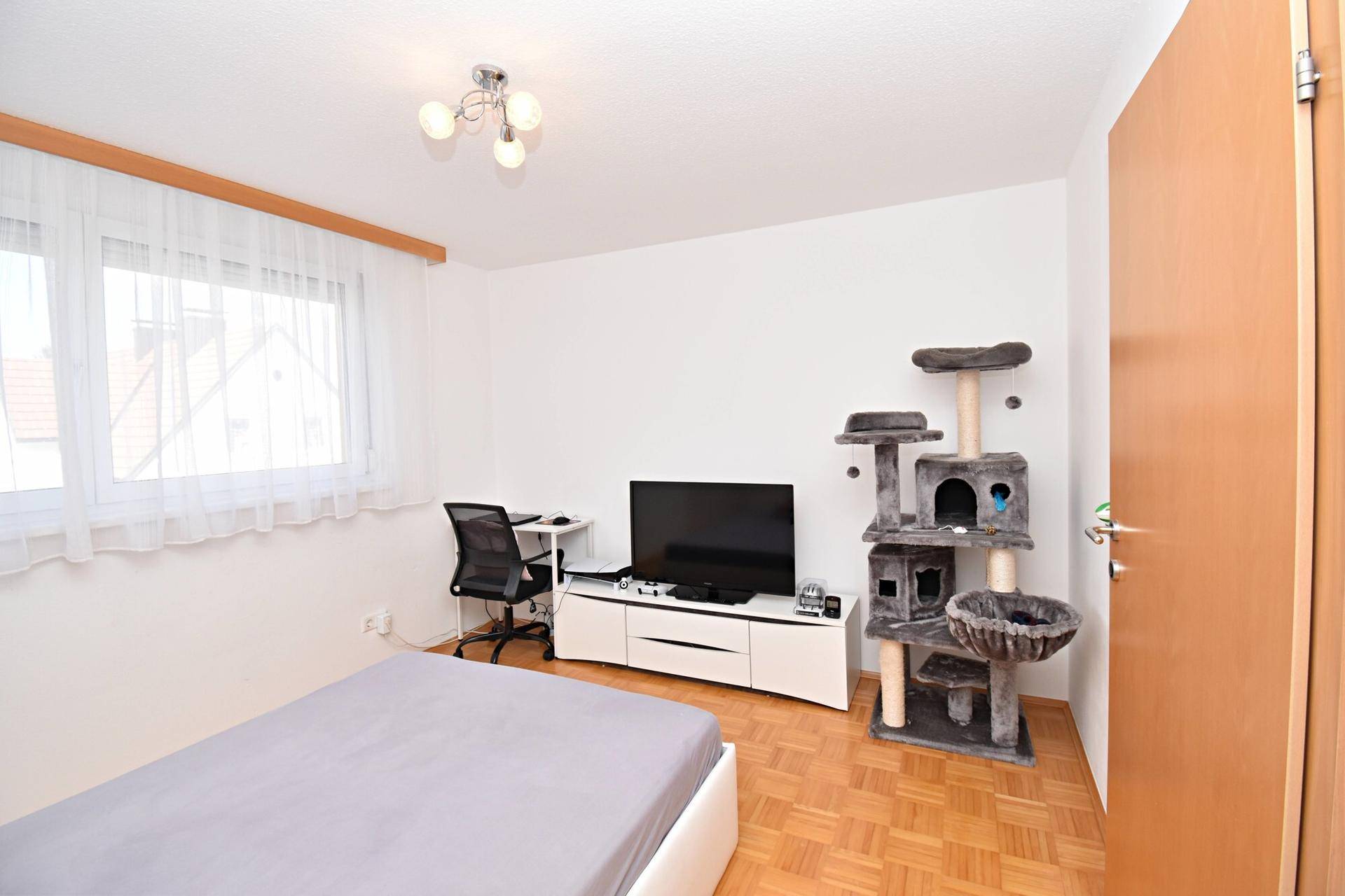 Kinderzimmer / Büro