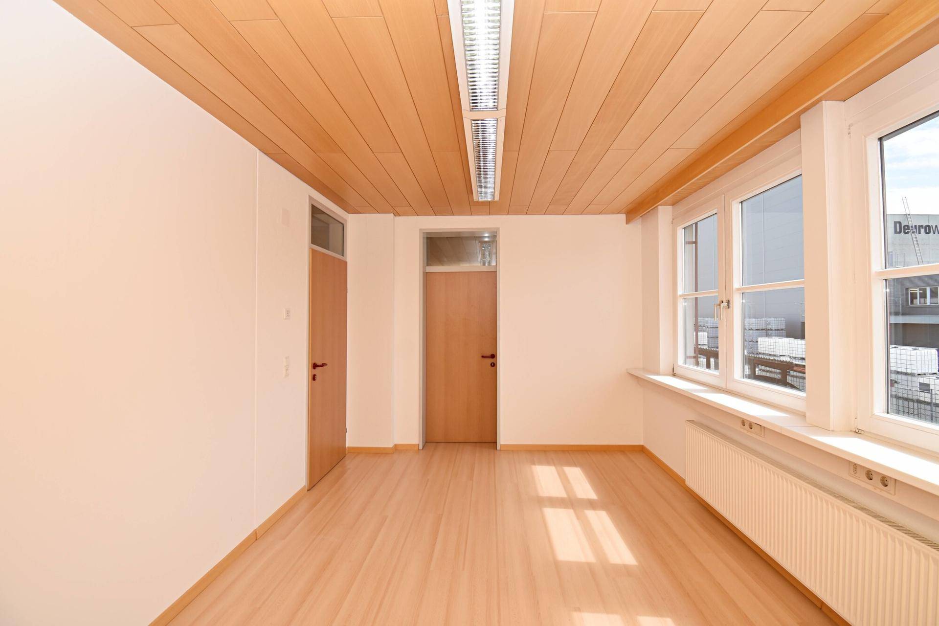 Büro 1