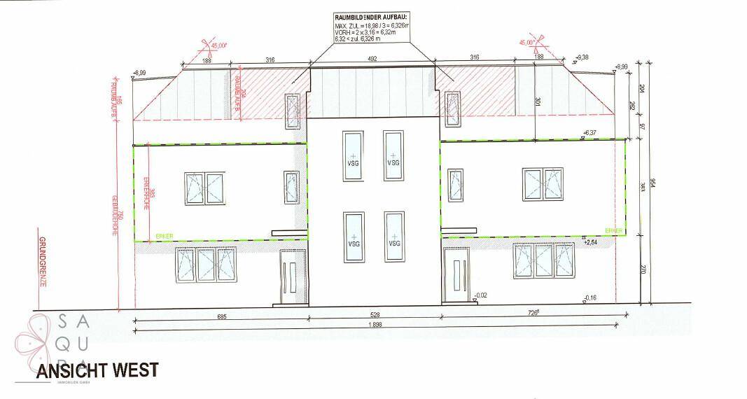 Ansicht der Westseite des Gebäudes mit Fenster- und Türpositionen sowie Dachdetails.