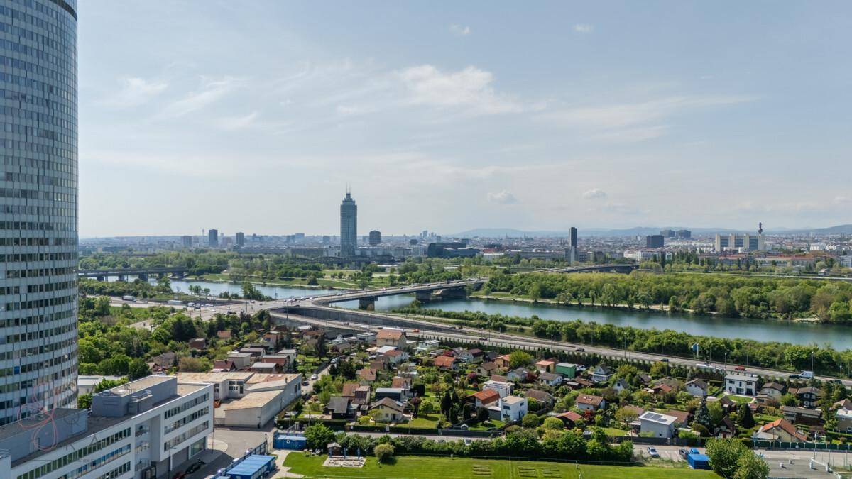 DJI_20250423060015_0913_D-HDR