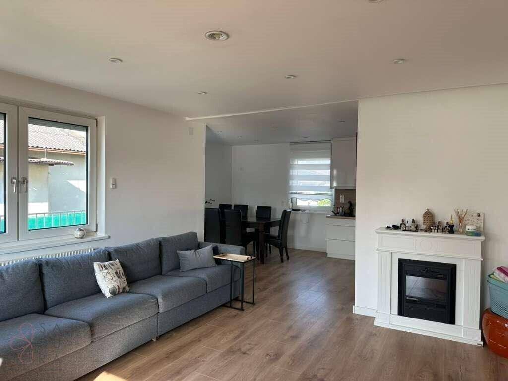 Großes Haus mit Baureserve – 8 Zimmer &amp; zwei Grundstücke mit Entwicklungspotenzial - Όψη 2