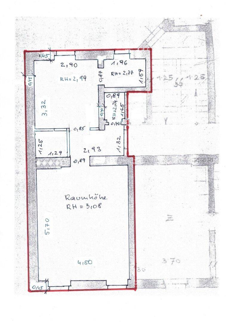Handgezeichneter Grundriss mit Raummaßen und Höhenangaben, zeigt die Aufteilung der Wohnung.