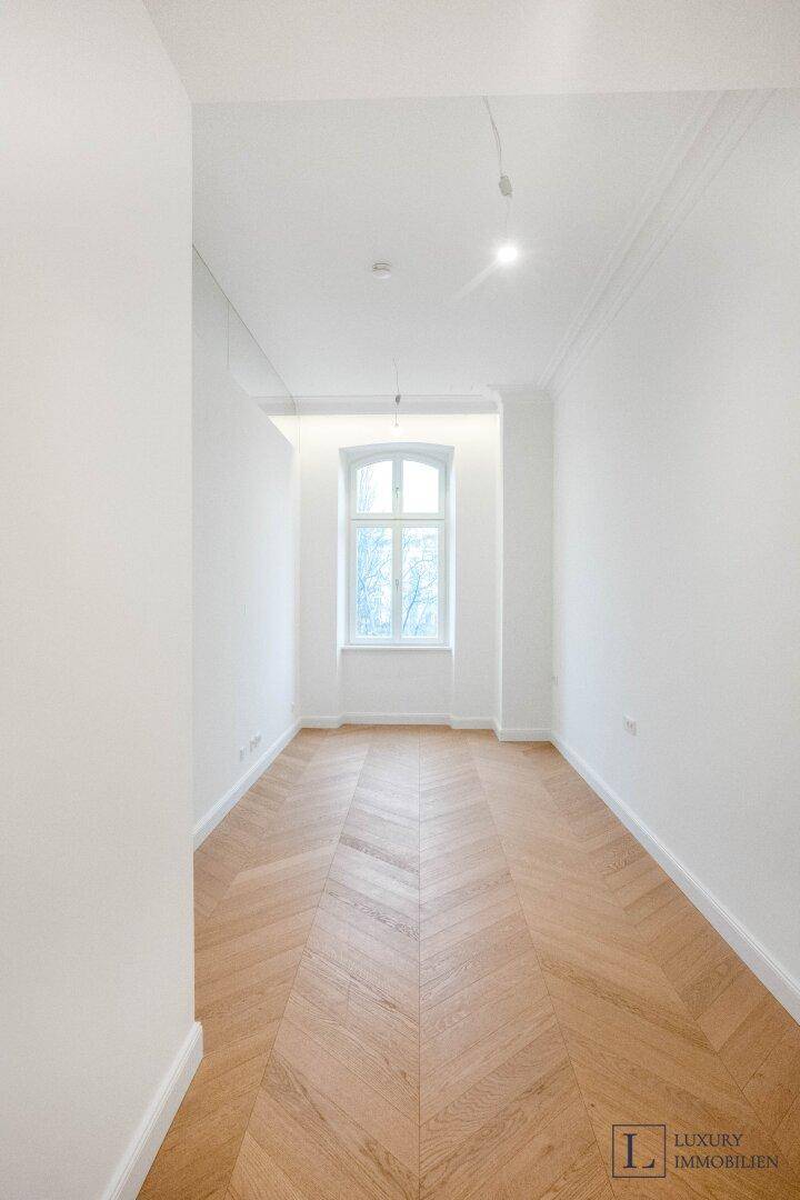 Stilvolle 2-Zimmer-Wohnung im charmanten Altbau zur Miete – pohled 3