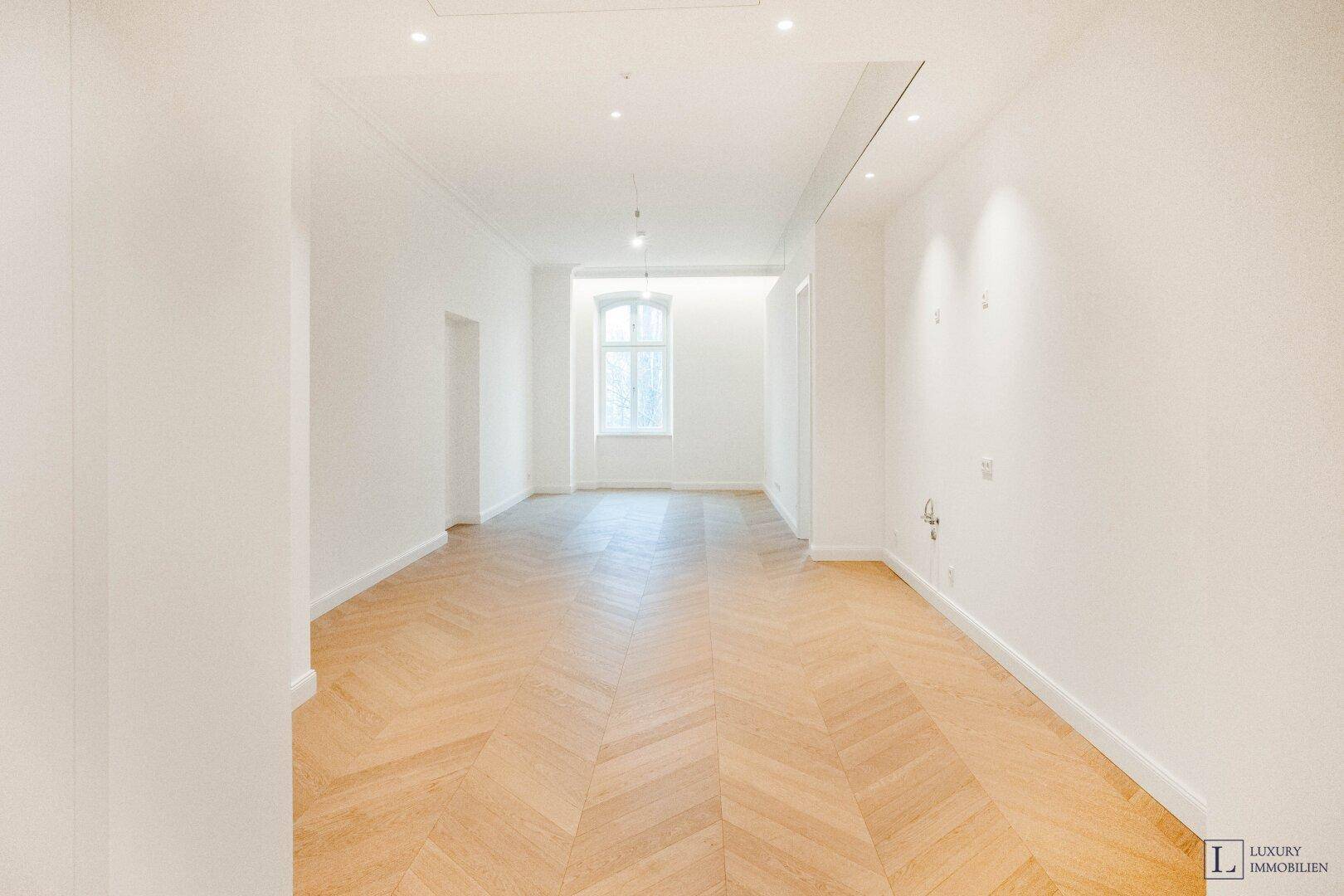 Stilvolle 2-Zimmer-Wohnung im charmanten Altbau zur Miete – pohled 2