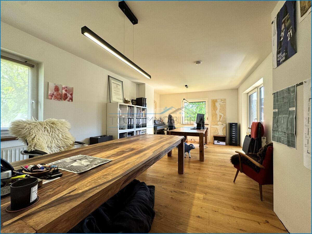 großügiges Büro - Wohnraum