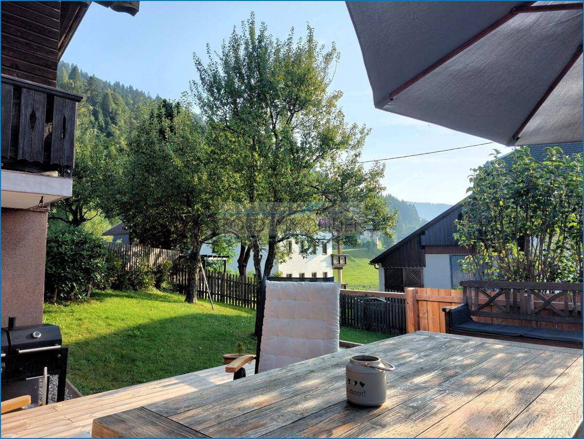 Terrasse mit Gartenblick