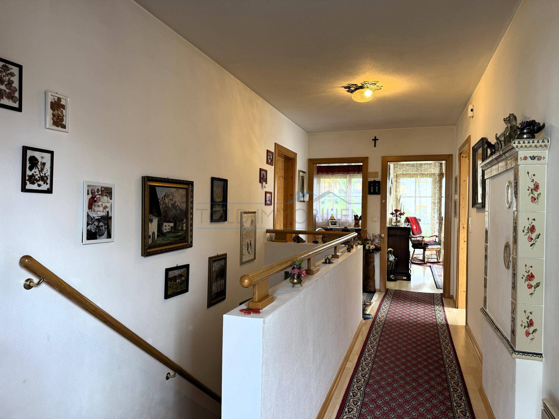 Wohnhaus mit Garage und Garten in sonniger Aussichtslage - Ansicht 4
