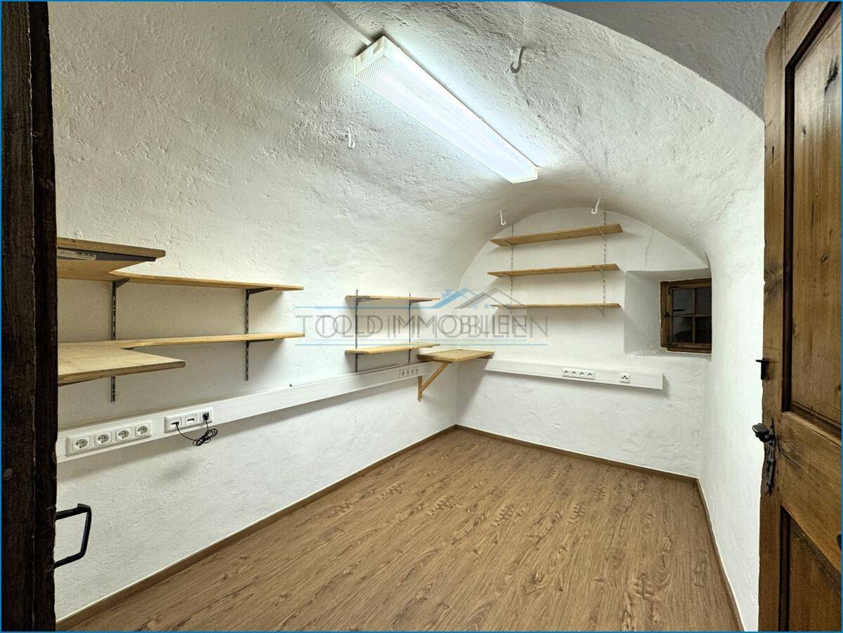 Verkaufsraum 4 - Büro