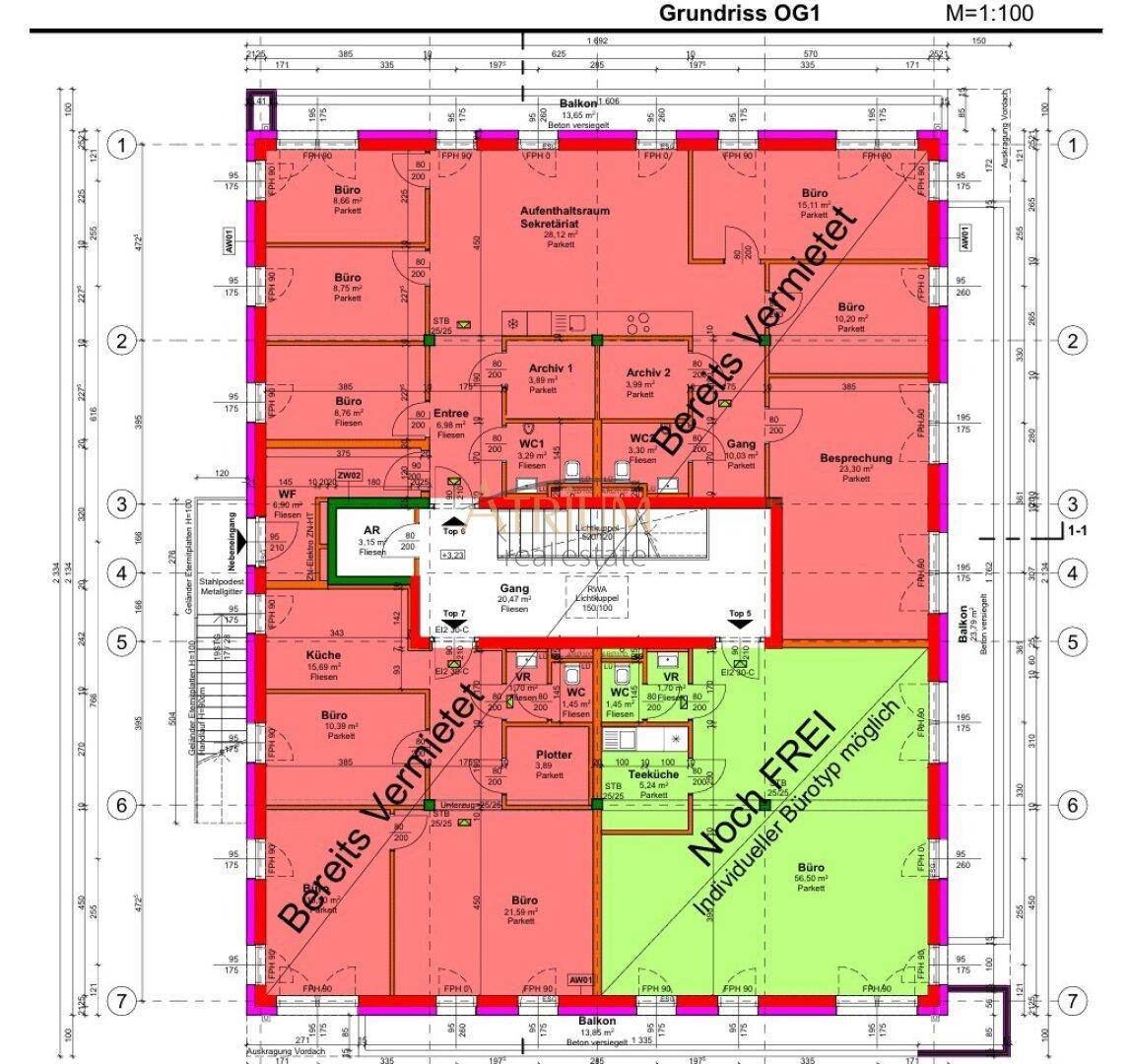 Grundriss des Obergeschosses mit verschiedenen Büroeinheiten, Toiletten und Balkonen.