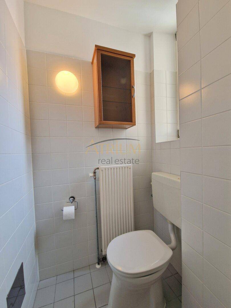 Helle Altbau-Dachgeschosswohnung mit 65 m² in Bestlage des 4. Bezirks - Mehr